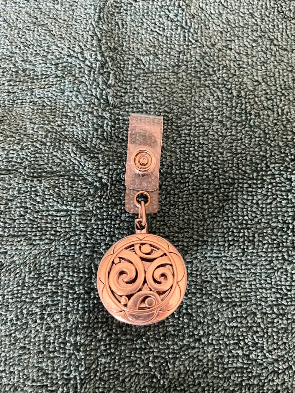 Brighton Silver-Tone Scroll Badge Reel / Retractable ID Holder EUC